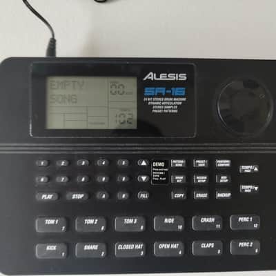 Alesis SR-16 Drum Machine 2010s - Black image 3