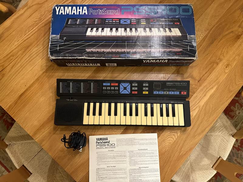 Yamaha PSS-100 - Chiptune Synth Japan - Boxed - Manual Included - Tested image 1