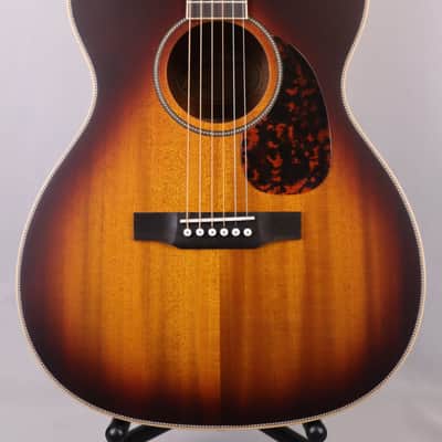 Larrivee OM-40-MH-0-0-M-00-0-99: OM-40 Mahogany Top, back and sides, Vintage Burst & Pyramid Bridge 2026 image 2