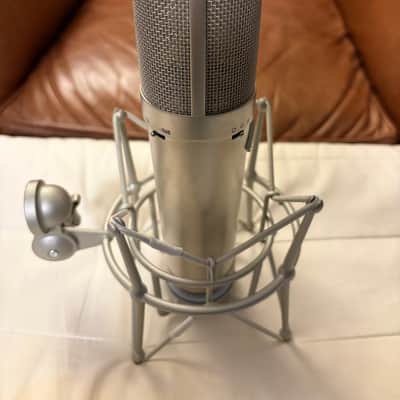 United Studio Technologies UT Twin87 Multipattern Large Diaphragm Condenser Microphone image 4