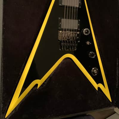 2007 Dean Dime Signature Razorback V 255 Black Yellow image 2