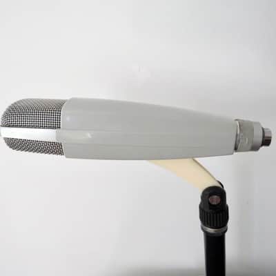 Sennheiser MD 421-N Cardioid Dynamic Microphone image 3