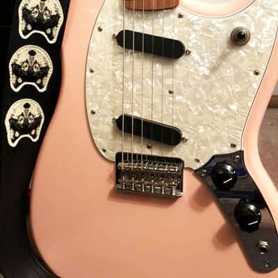 Couch Wolf Guitar Strap image 3