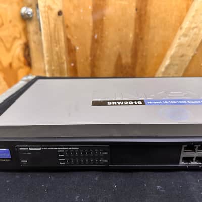 Linksys SRW2016 16-Port 10/100/1000 Gigabit Switch image 3