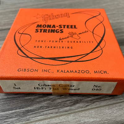Gibson Retail display box with 10 NOS sets of 1950s Gibson Mona-Steel Strings image 14