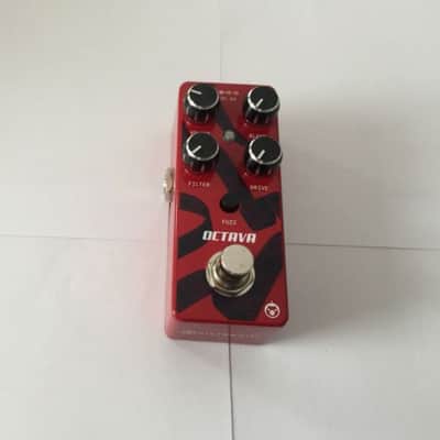 Pigtronix Octava V2 Octave Fuzz/Distortion Pedal w/ Original box & paperwork image 2