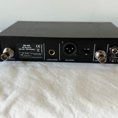 AKG WMS450 image 2