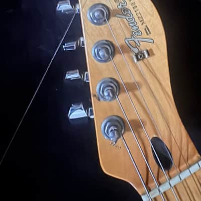 1997 fender telecaster with a Seymour Duncan and hard case image 2