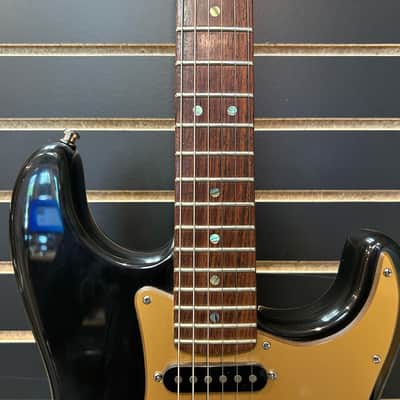 2004 Fender American Deluxe Fat Stratocaster HSS with Rosewood Fretboard, Montego Black image 6