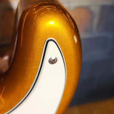 Stratocaster Fender Deluxe Neck, Fender Locking Tuners, Custom Shop ‘63 Pick Ups, MJT Candy Tangerine Body-Hard Case! image 9