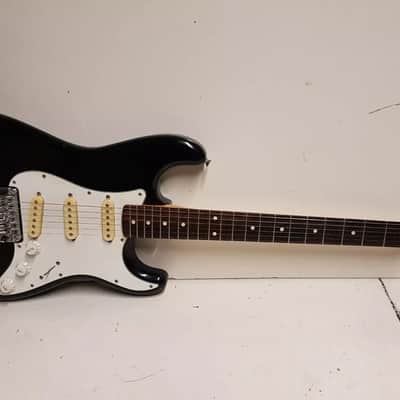 1987 SQUIER by FENDER STRATOCASTER JAPAN image 2