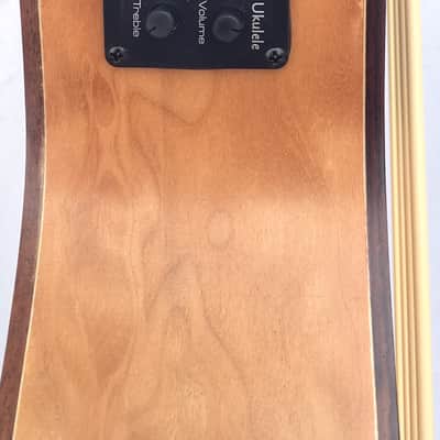 Smiger UBS-03 Acoustic Electric fretless Ukulele Baritone Bass Guitarlele - Quilted Ash image 4