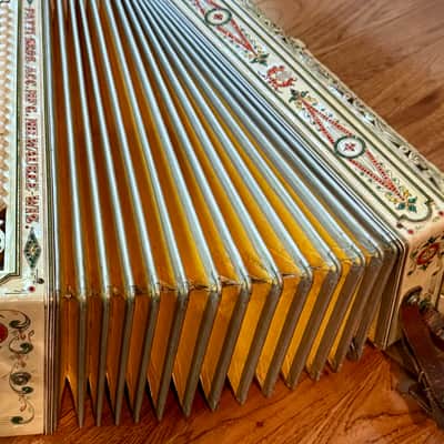 Patti Bros Milwaukee Wisc. Accordion Vintage Sold AS IS Project image 14
