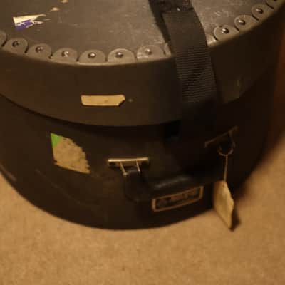 Vintage Hard Shell Bass Drum Case- 16by16by10 inches image 3