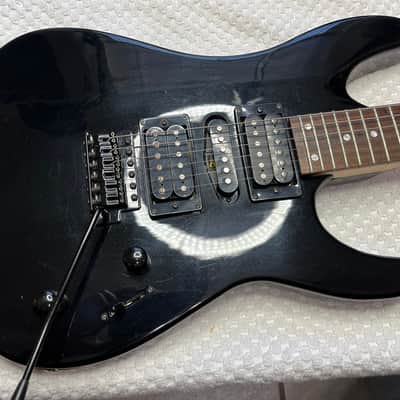 Dean Vendetta electric guitar Tremelo, 3 pickups. image 2
