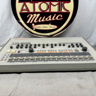 Roland TR-909 tr909 Rhythm Composer Drum Machine 1984 - Local Pickup Only image 3