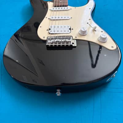 Yamaha EG 112C 1998 Entry-Level - Black - Very Good Condition, Plays Great image 5