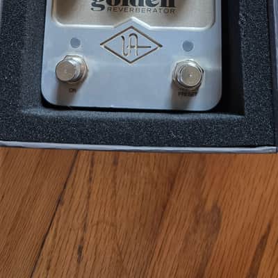 Universal Audio Golden Reverberator 2021 - Present - Gold image 3