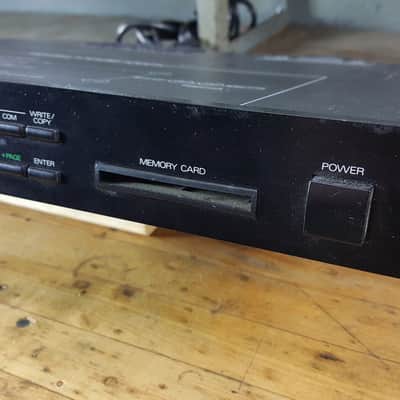 Roland GR-50 Guitar Synthesizer image 4