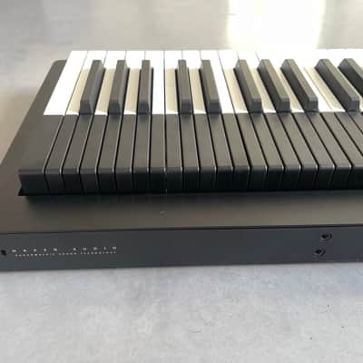 Expressive E Osmose 49-Key 24-Voice Polyphonic Synthesizer 2022 - Present - Black image 8