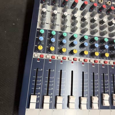 Soundcraft EPM-8 Multi-Format 8-Channel Mixer 2010s - Blue image 2