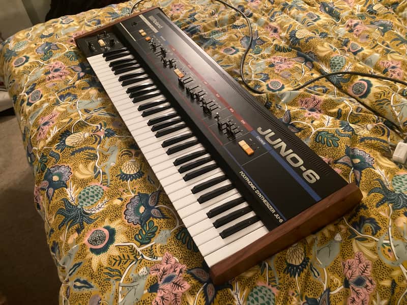 Roland Juno-6 61-Key Polyphonic Synthesizer 1982 - 1984 - Black Bild 1