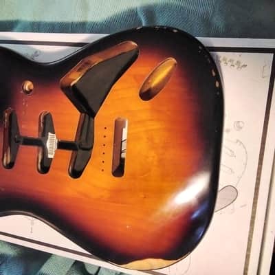 Fender stratocaster vintage Road Worn NEW Stratocaster roadworn lacquer finish body - Lacquer image 3