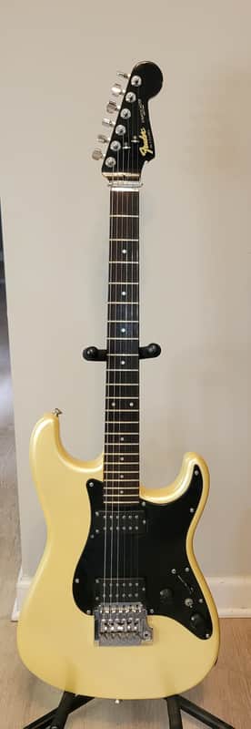 Fender Contemporary Series Stratocaster Deluxe HH 1985 - Frost White w/HSC