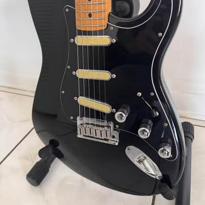 1996 Fender American Standard 50th anniversary Stratocaster black image 2