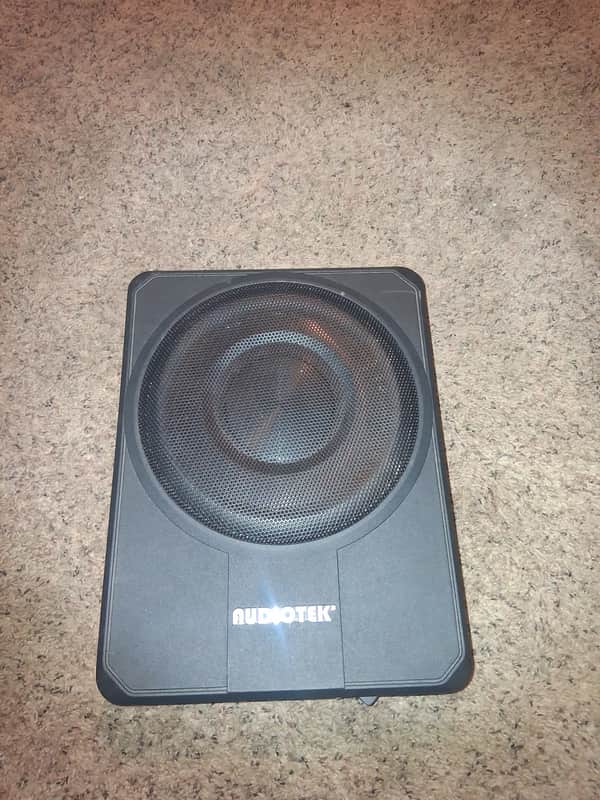 Audiotek 10 inch sub 2025 - 10 inch sub built in amp image 1