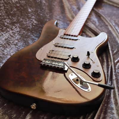 GB Liuteria build to order Traditional Strato walnut burl brown relic image 22