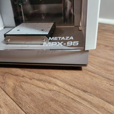 Roland Metaza MPX-95  2022 - engraving machine image 2