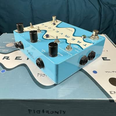 *Rare* Early Serial No Pigtronix Tremvelope 2010s - Blue Graphic image 5