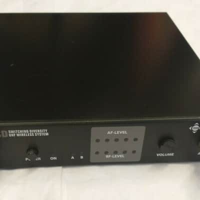 LEM L3000SD Switching Diversity UHF Wireless Microphone System + Mikrofon image 4