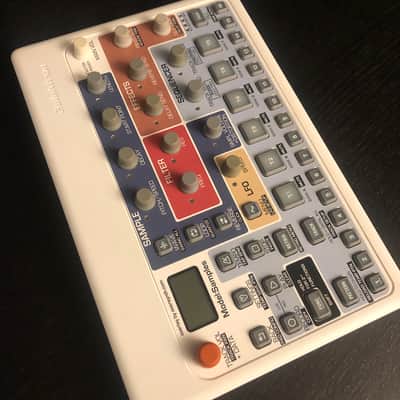 Elektron Model:Samples 2019 - 2020 - White image 4
