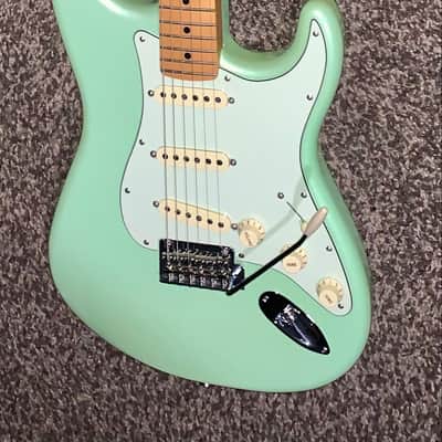 2020 Fender Player Stratocaster with Maple Fretboard electric guitar green image 1