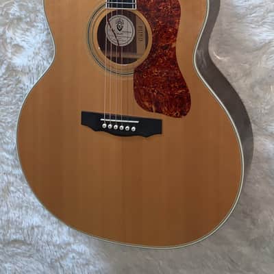 Guild f50r jumbo body acoustic   guitar made in   the USA original Hardshell case image 1