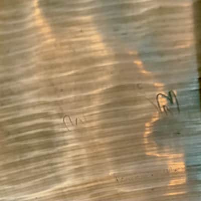Wuhan Wuhan 22’’vintage hand hammered  pang cymbal …. image 3