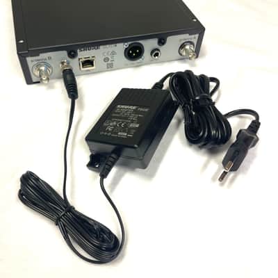 Shure SLXD4-H56 complete with beltpack and mic image 5
