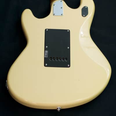 Sterling Stingray Sr50 - Buttermilk Bild 14