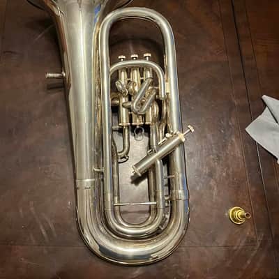 Willson 2900TA-1 - Silver Euphonium image 2