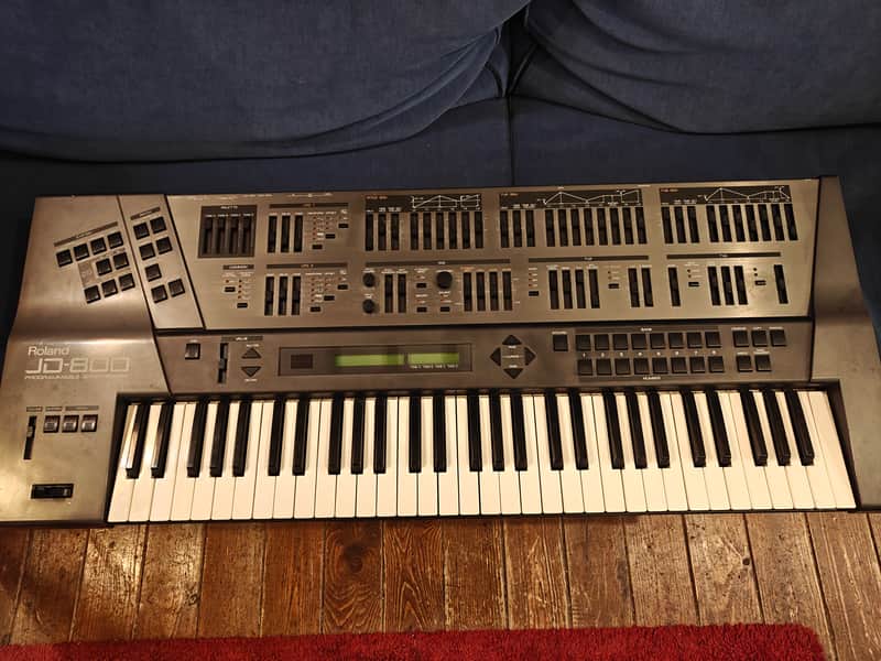 Roland JD-800 61-Key Programmable Synthesizer 1991 - 1995 - Carbon image 1