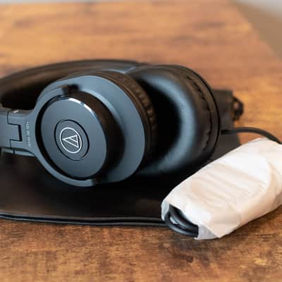Audio-Technica ATH-M30X Closed Back Dynamic Headphones image 7