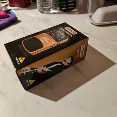 Behringer UT300 Ultra Tremolo Pedal 2010s - Standard image 2