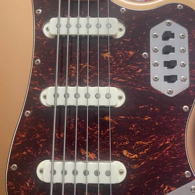 Squier Vintage Modified Bass VI 2015 - Golden. image 13