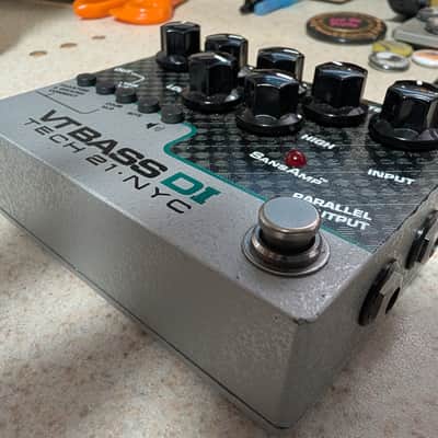 Tech 21 SansAmp Character Series VT Bass DI 2010s - Graphic image 3