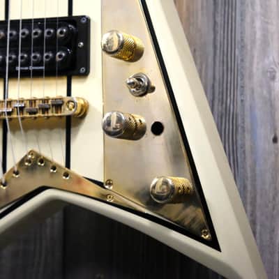 Jackson Pro Series RR5 Rhoads 2003 - 2009 - Ivory with Black Pinstripes image 9