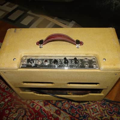 Vintage 1958 Fender Deluxe Amp 5E3 image 9