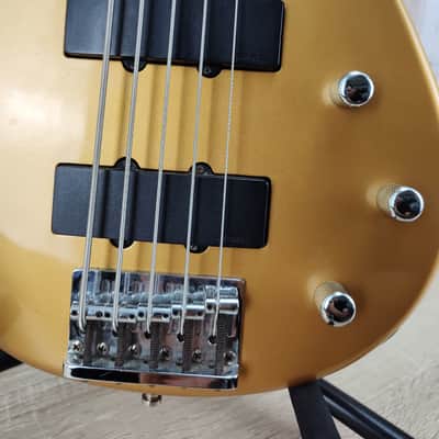 Peavey Foundation 2000 5 String -RARE- w/ new Hard Case image 11