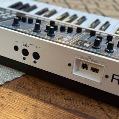 Roland SH-01 GAIA Virtual Analog Synthesizer image 5